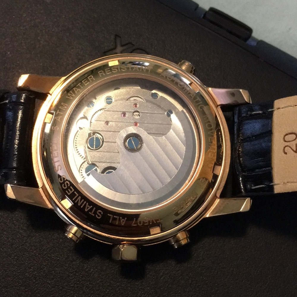 Men watch - Picture 5 of 5